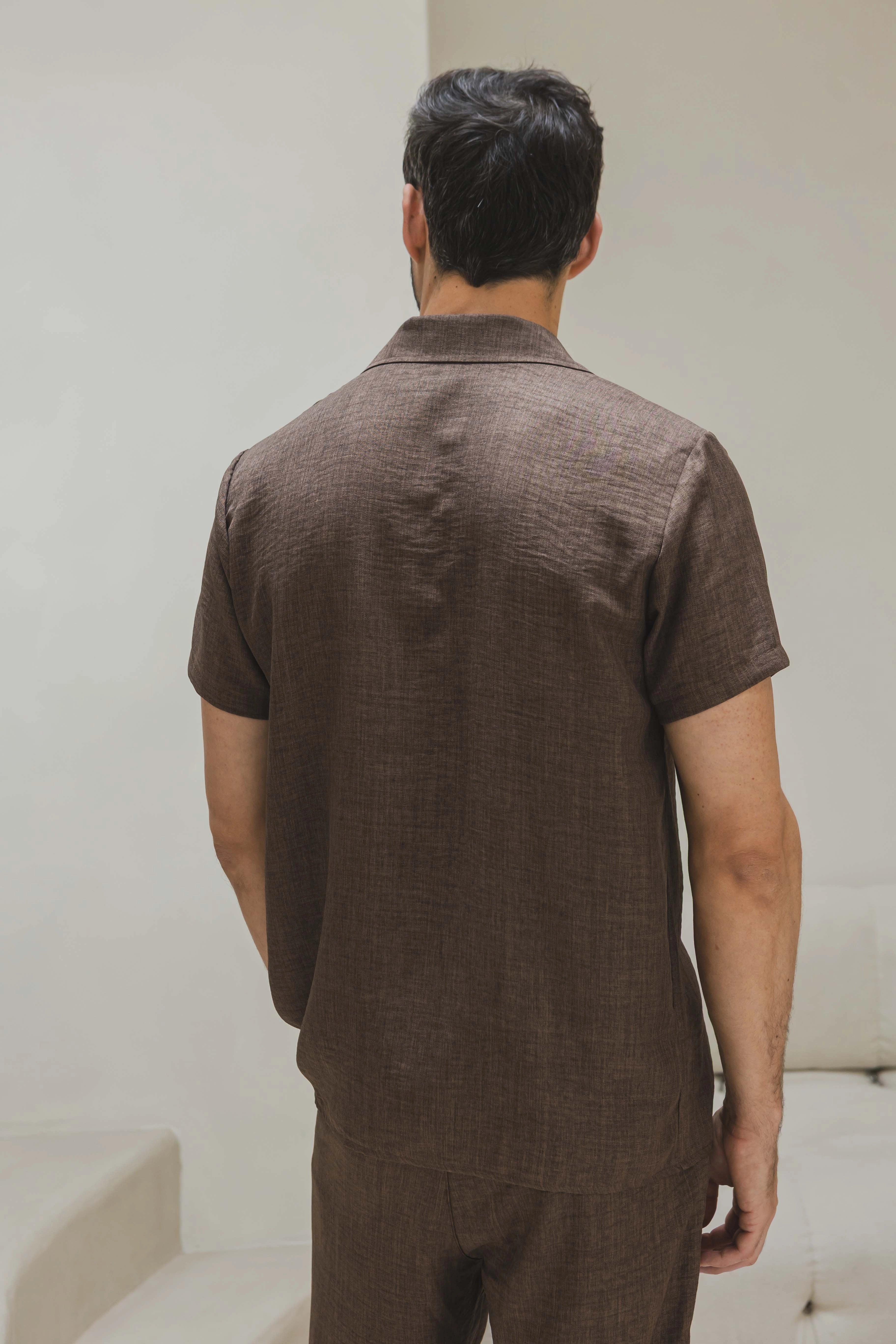 Set van overhemd met korte mouwen en broek