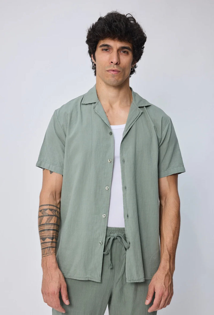 Effen overhemd met korte mouwen en een relaxte pasvorm