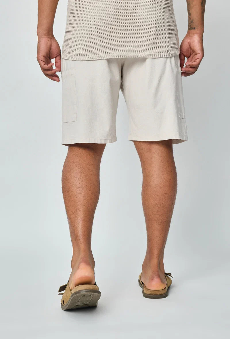 Lichte short met linneneffect