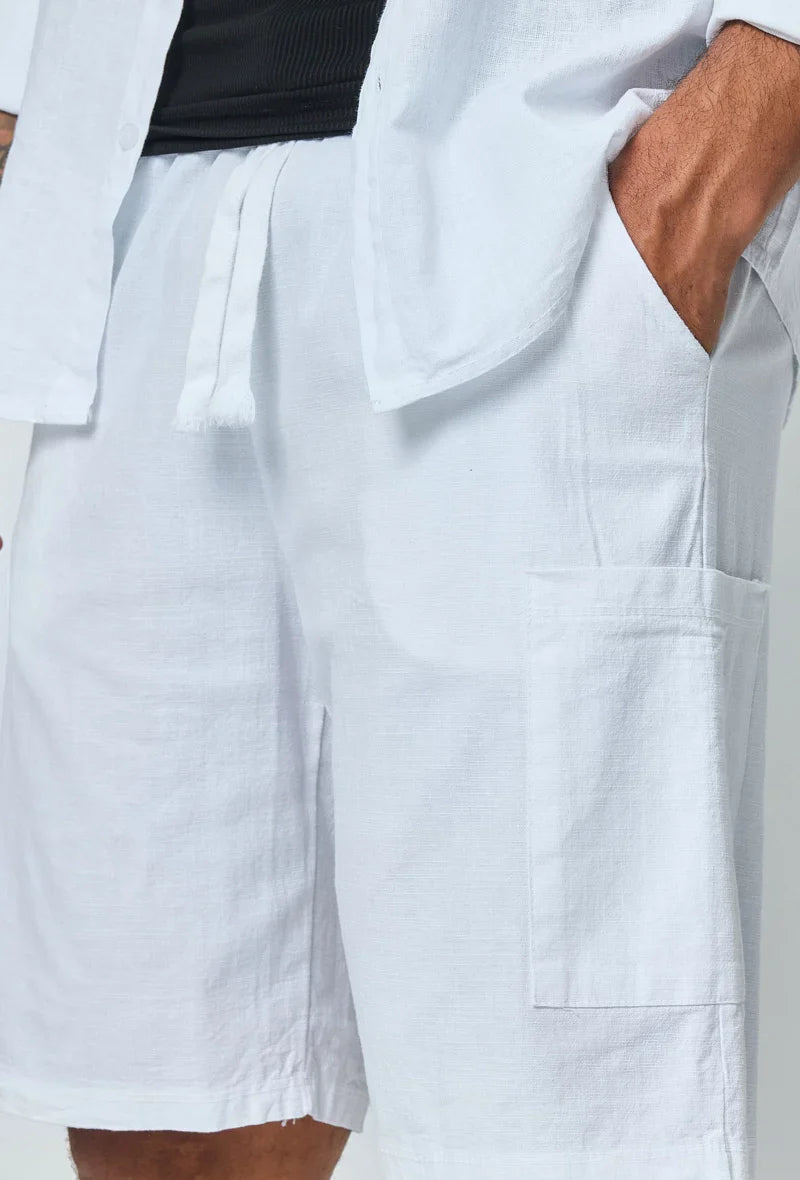 Lichte short met linneneffect