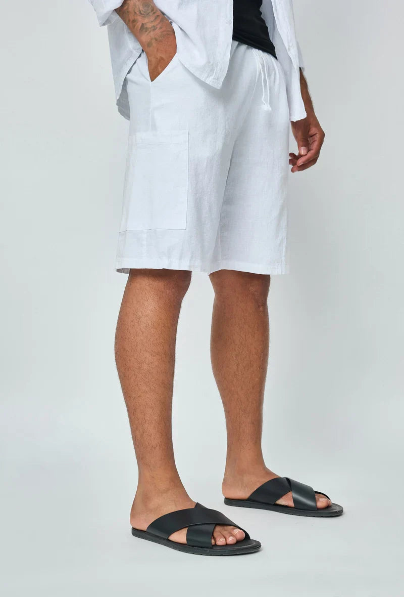 Lichte short met linneneffect