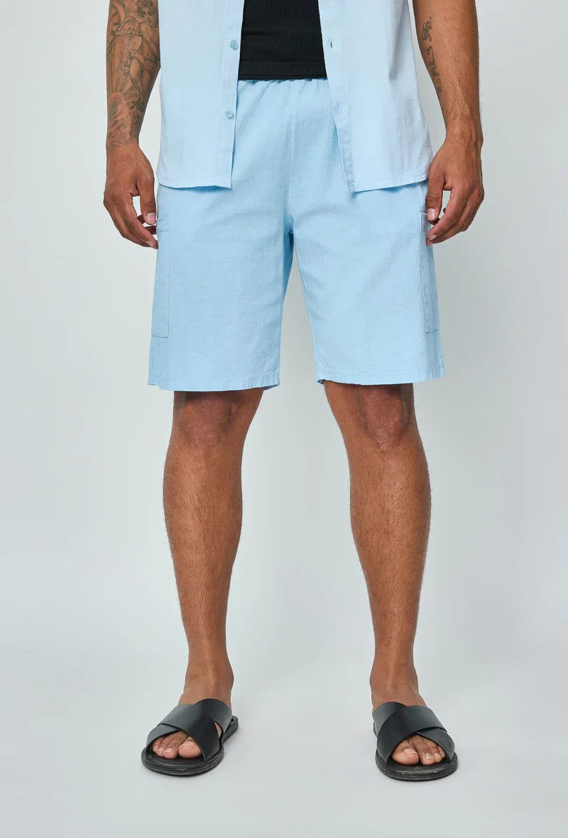 Lichte short met linneneffect