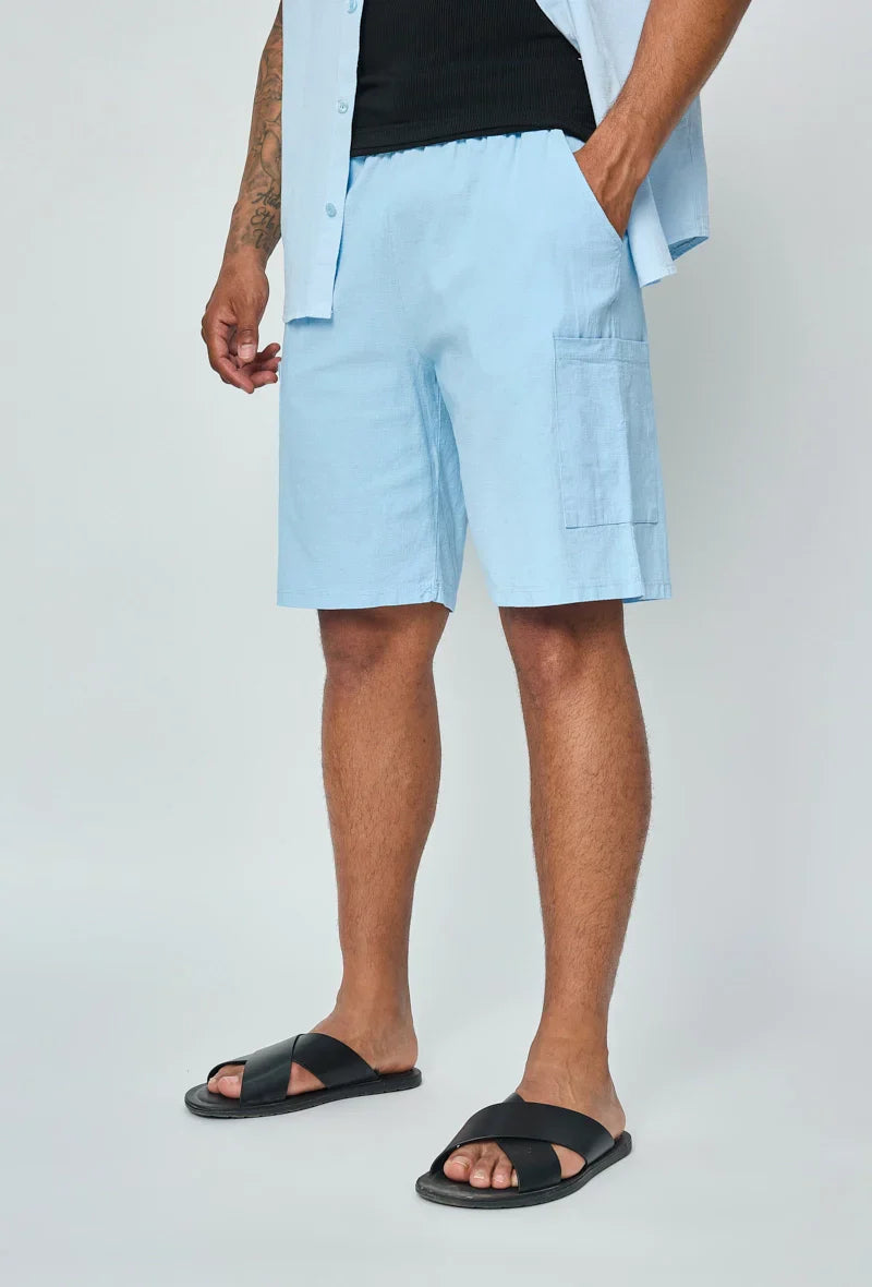 Lichte short met linneneffect