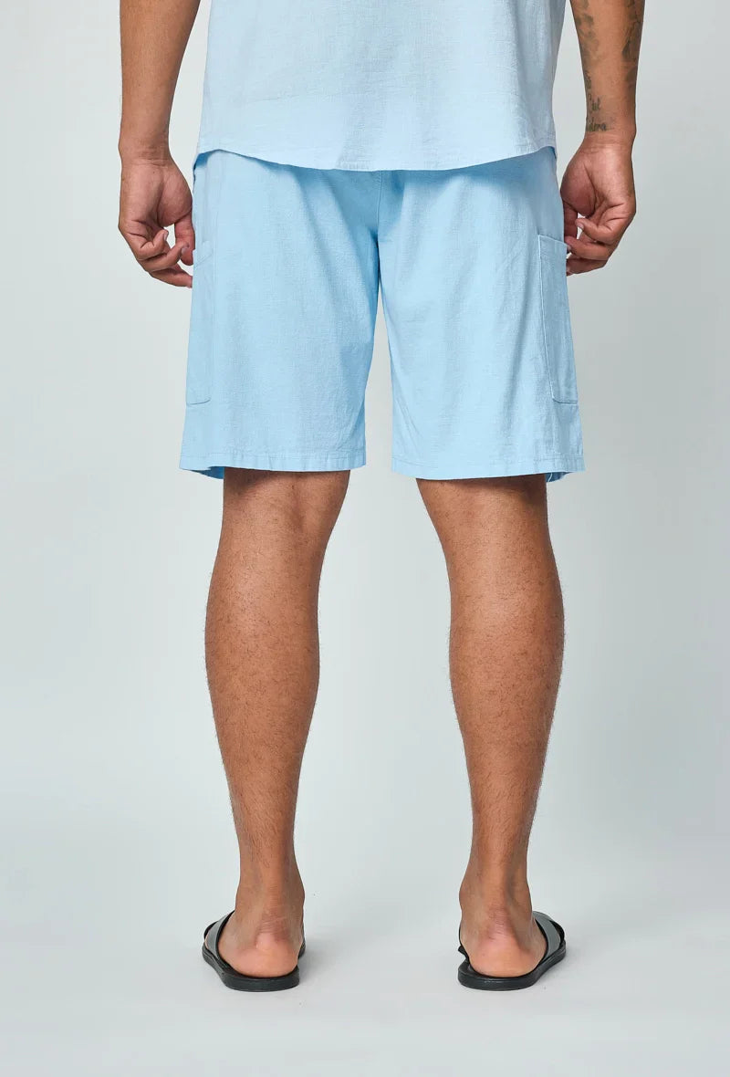 Lichte short met linneneffect