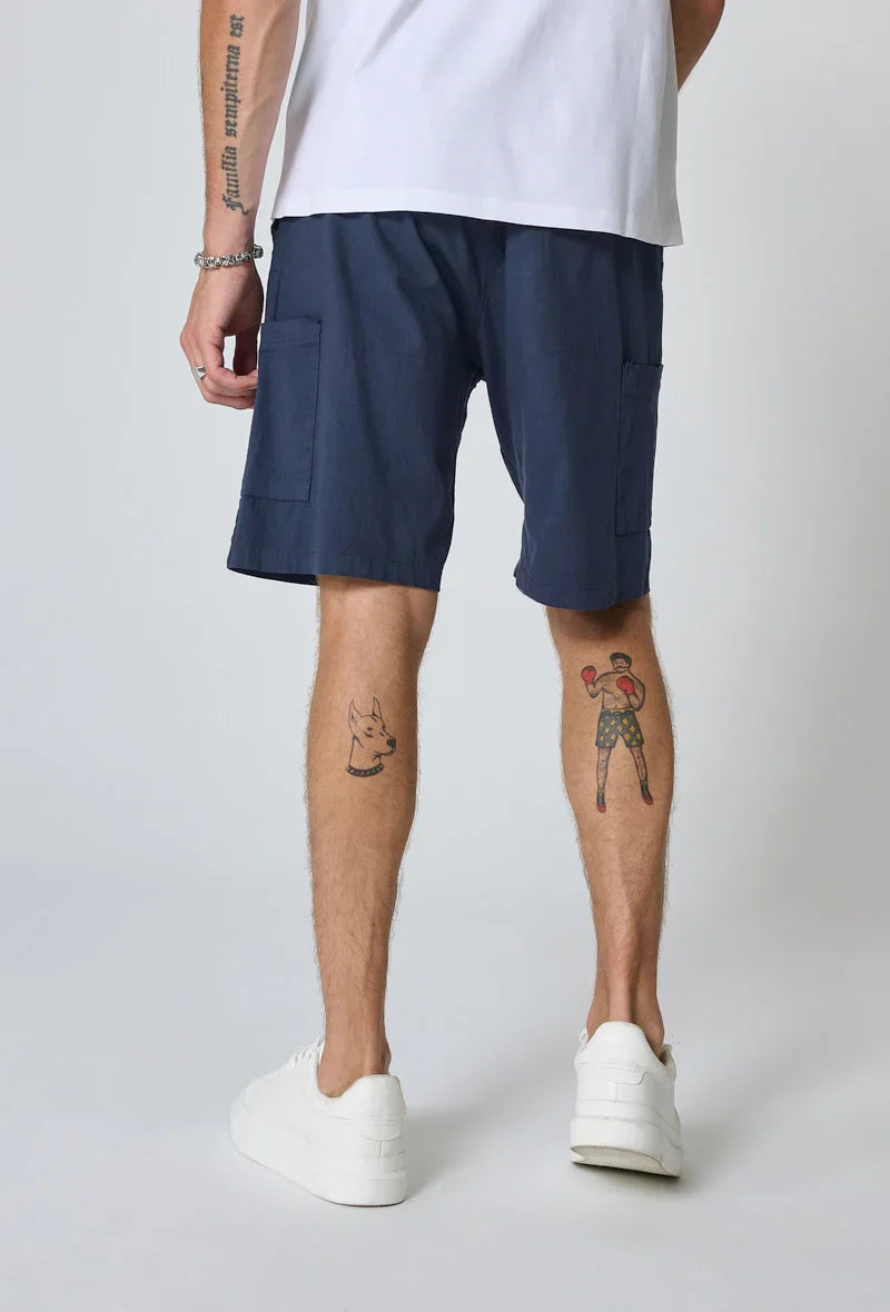 Lichte short met linneneffect