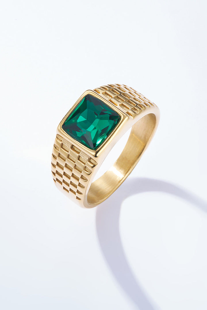 Ring met gekleurde steen