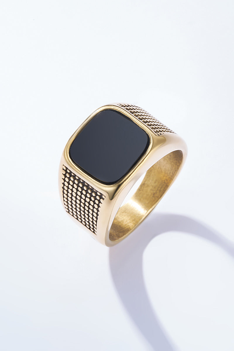 Zegelring met zwarte steen