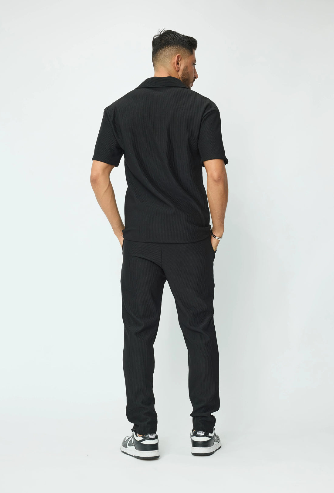 Set van geplooid T-shirt en broek