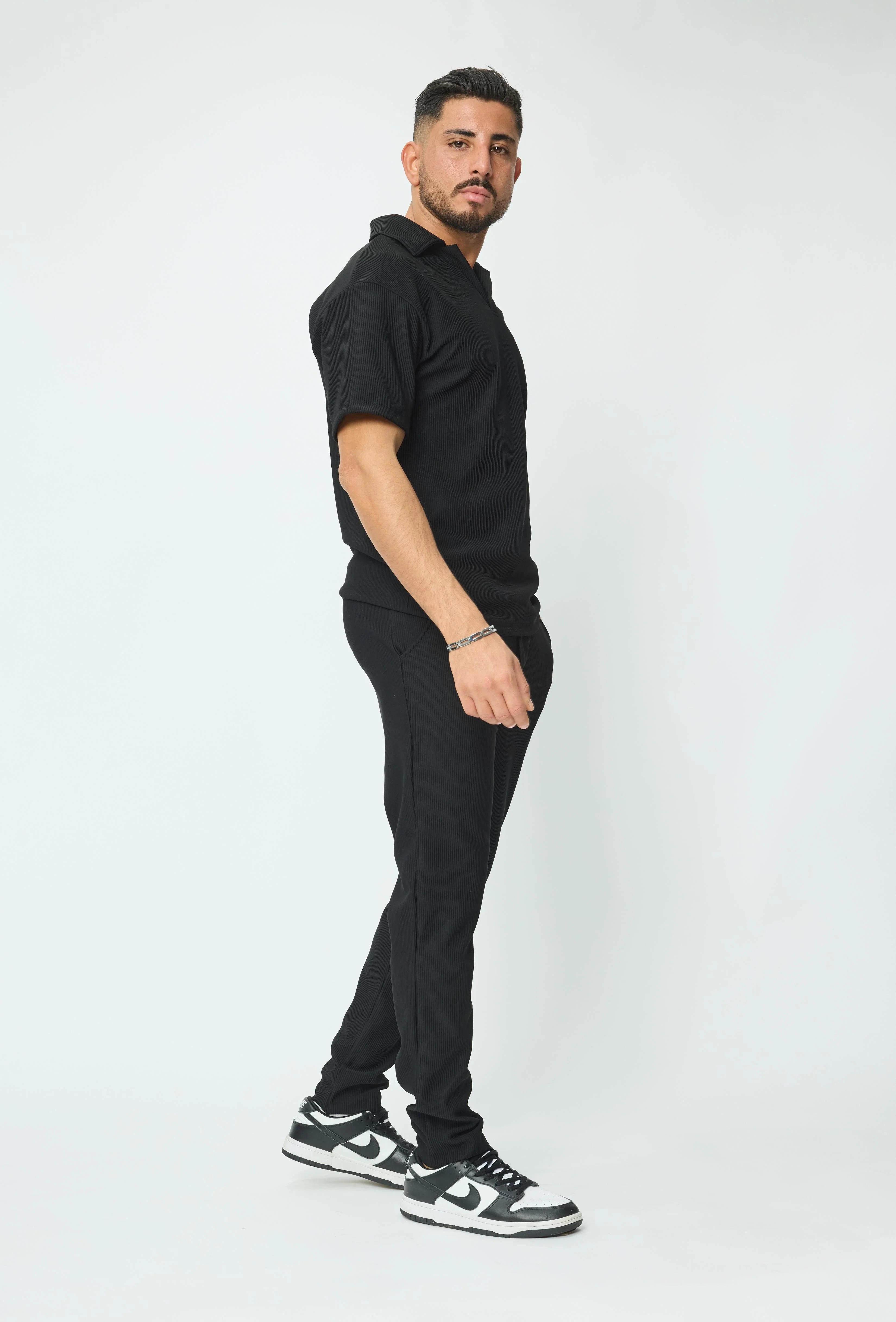 Set van geplooid T-shirt en broek