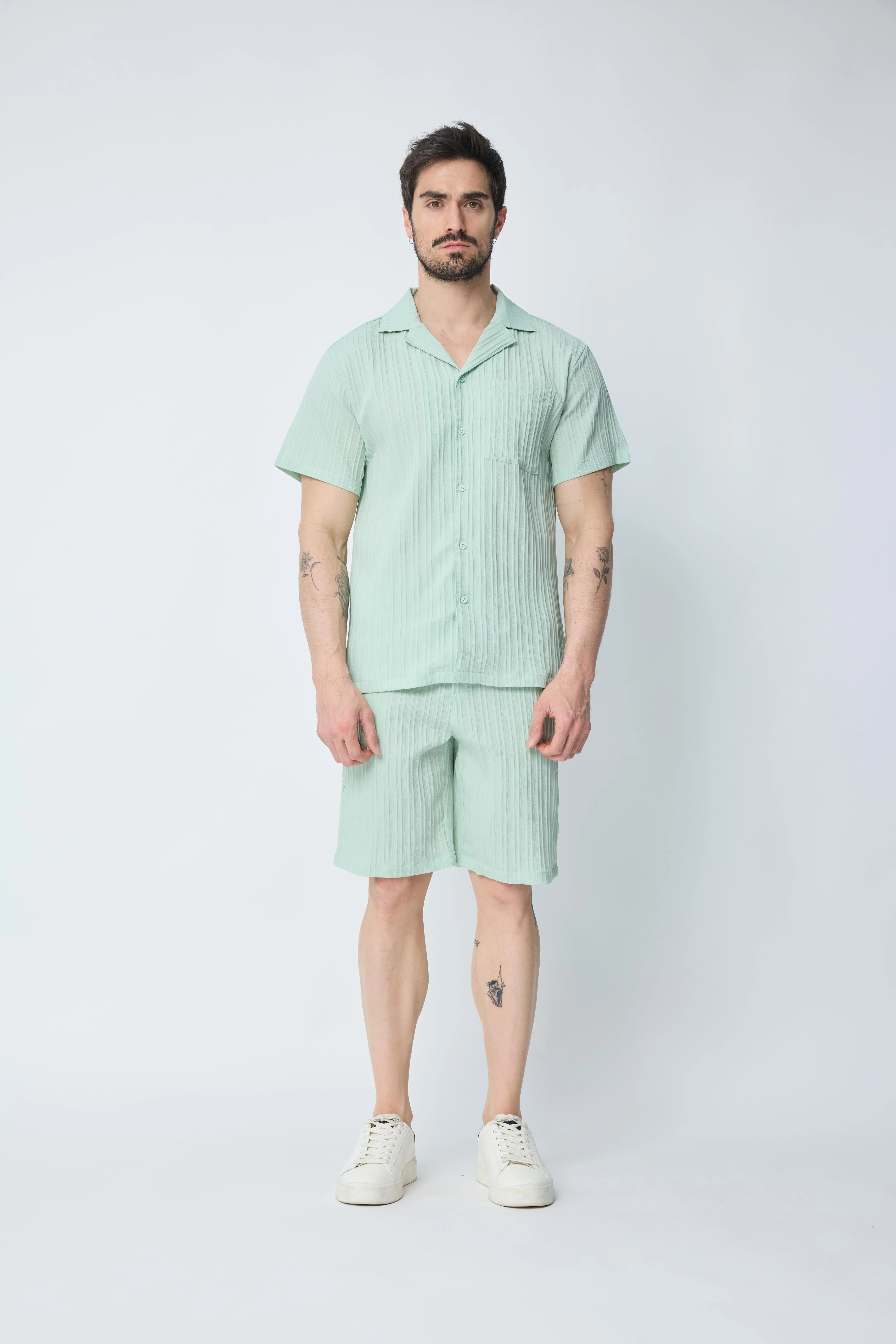 Set van effen shirt en korte broek