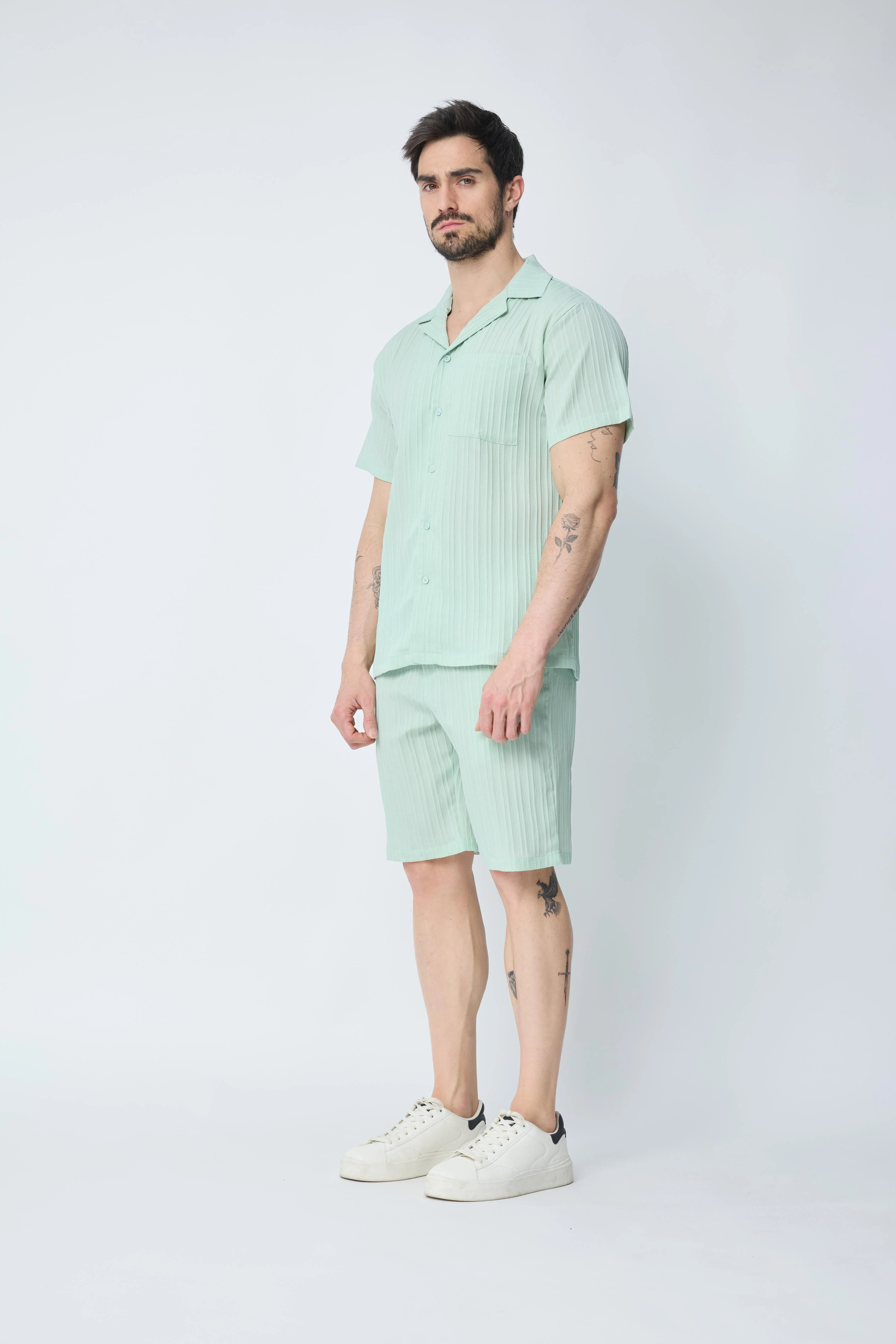 Set van effen shirt en korte broek