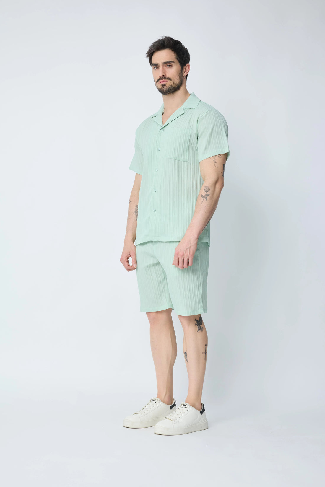 Set van effen shirt en korte broek