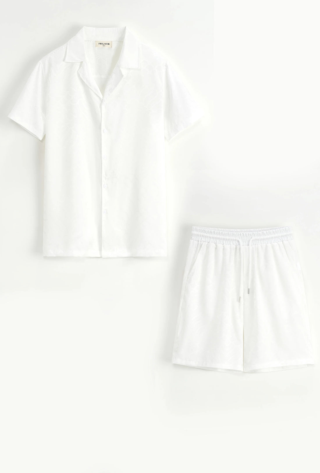Set van effen shirt en korte broek met patroon