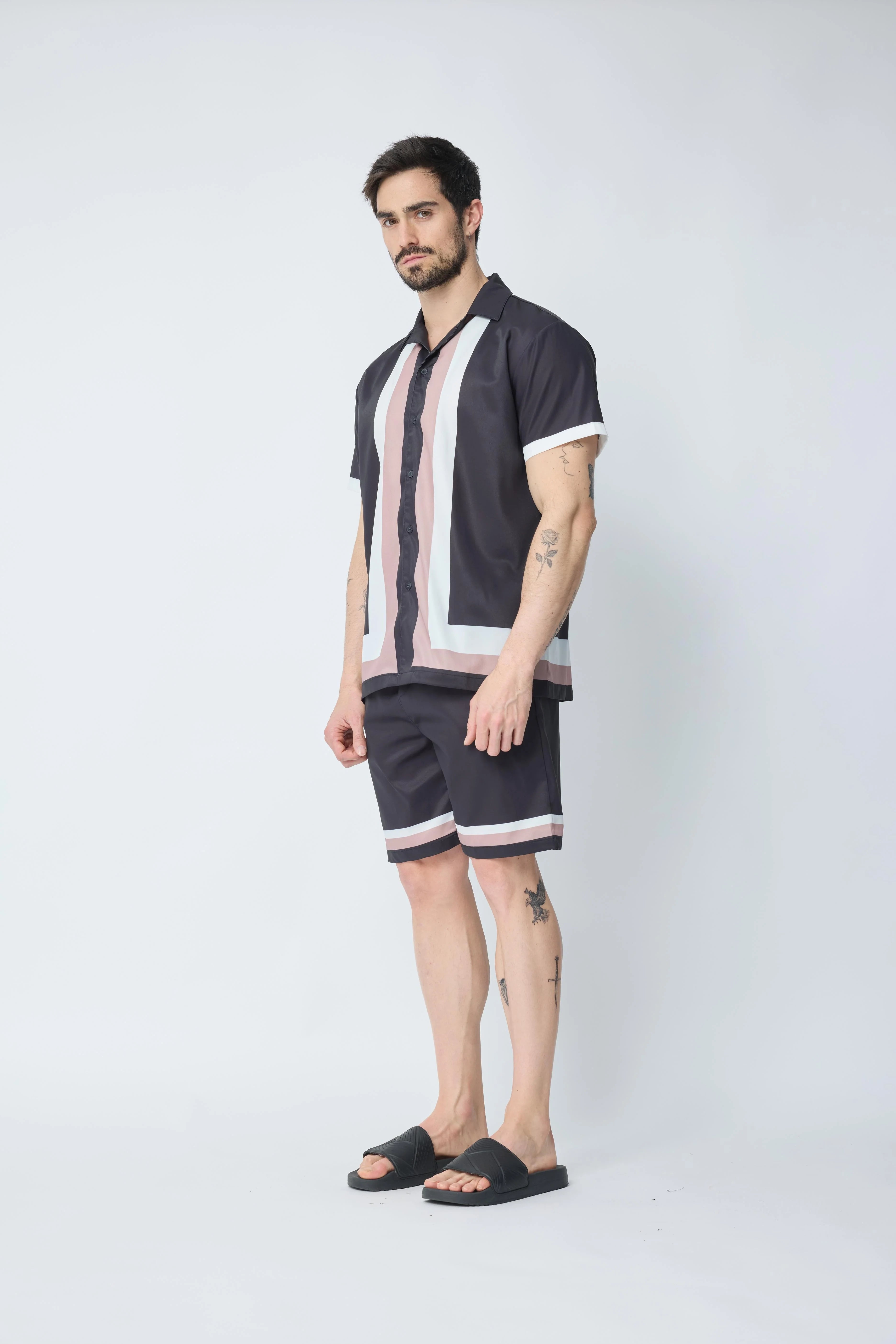 Set van shirt met korte mouwen en korte broek