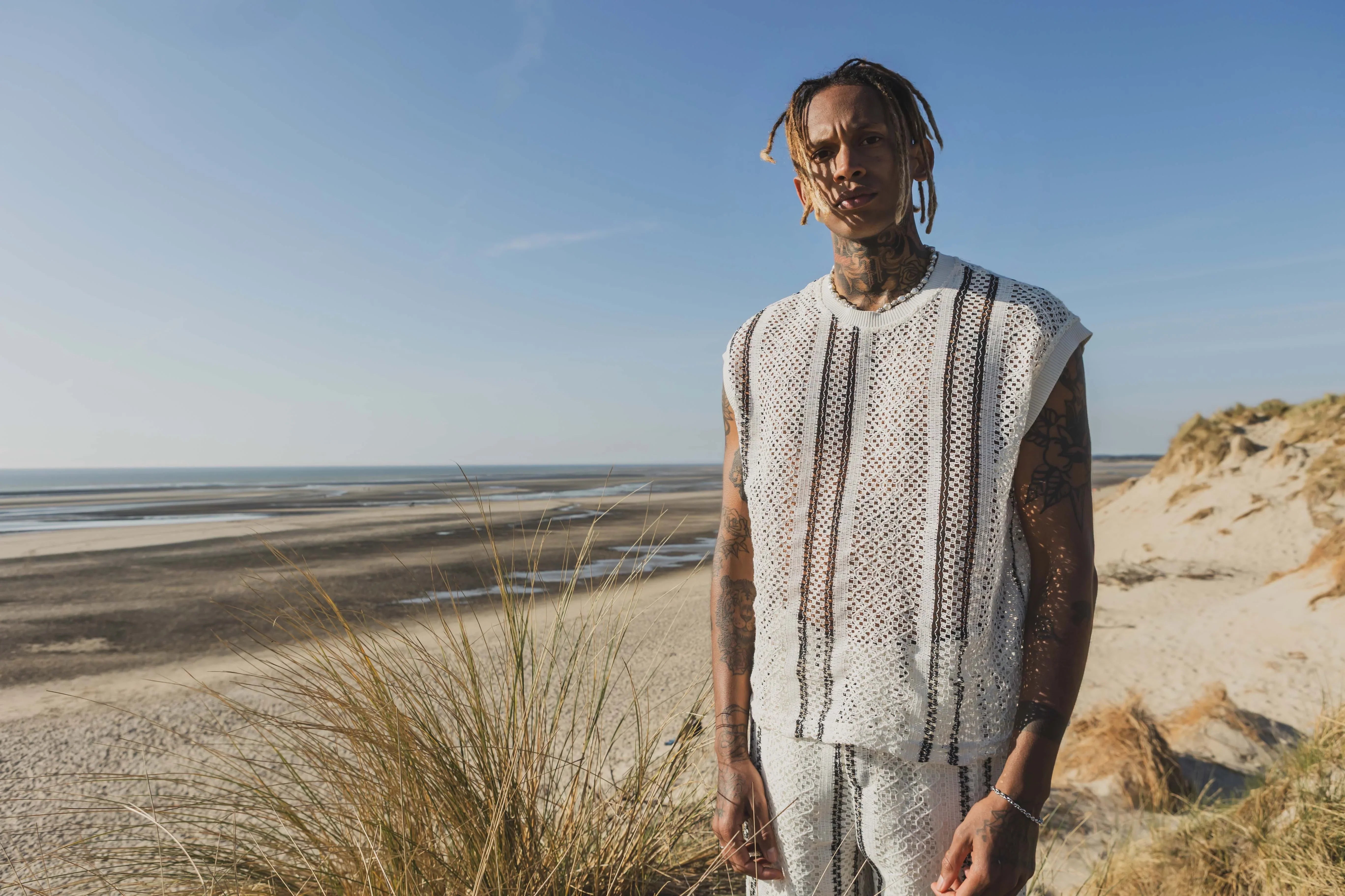 Set van T-shirt en tanktop met korte broek