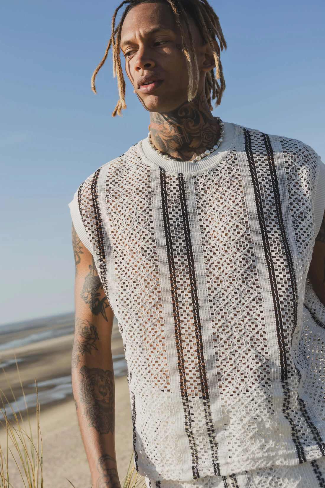 Set van T-shirt en tanktop met korte broek