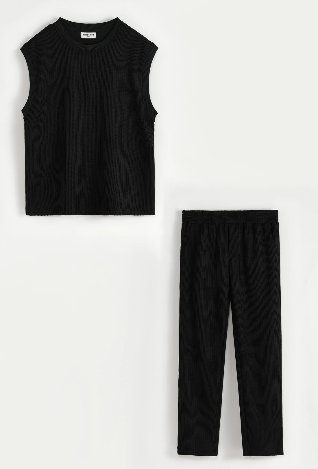 Set van een effen tanktop en broek