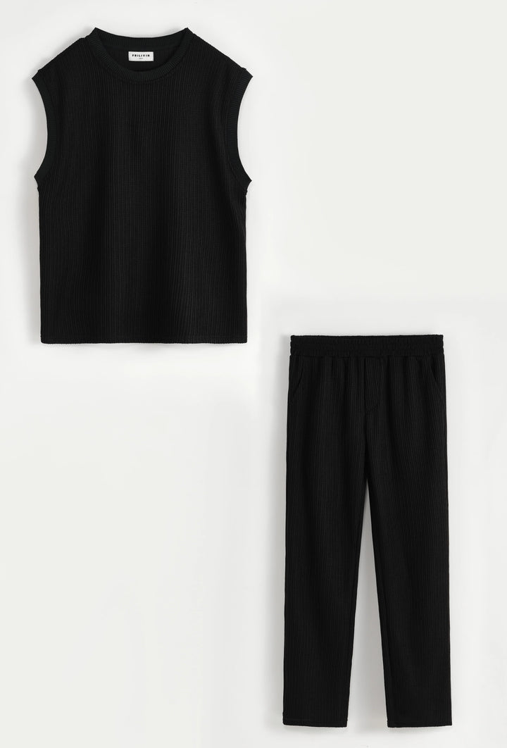 Set van een effen tanktop en broek