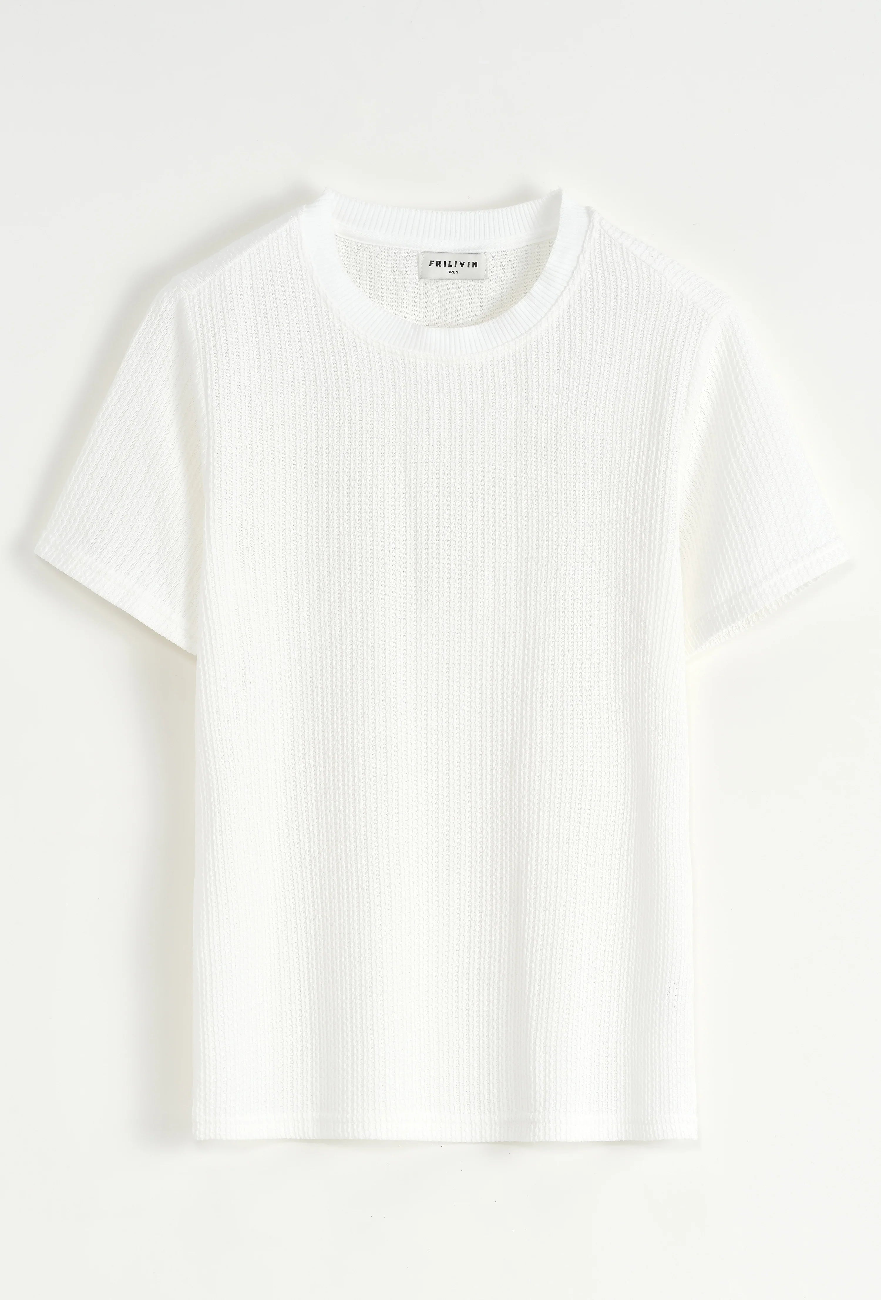 T-shirt en short set met een zeer discreet patroon