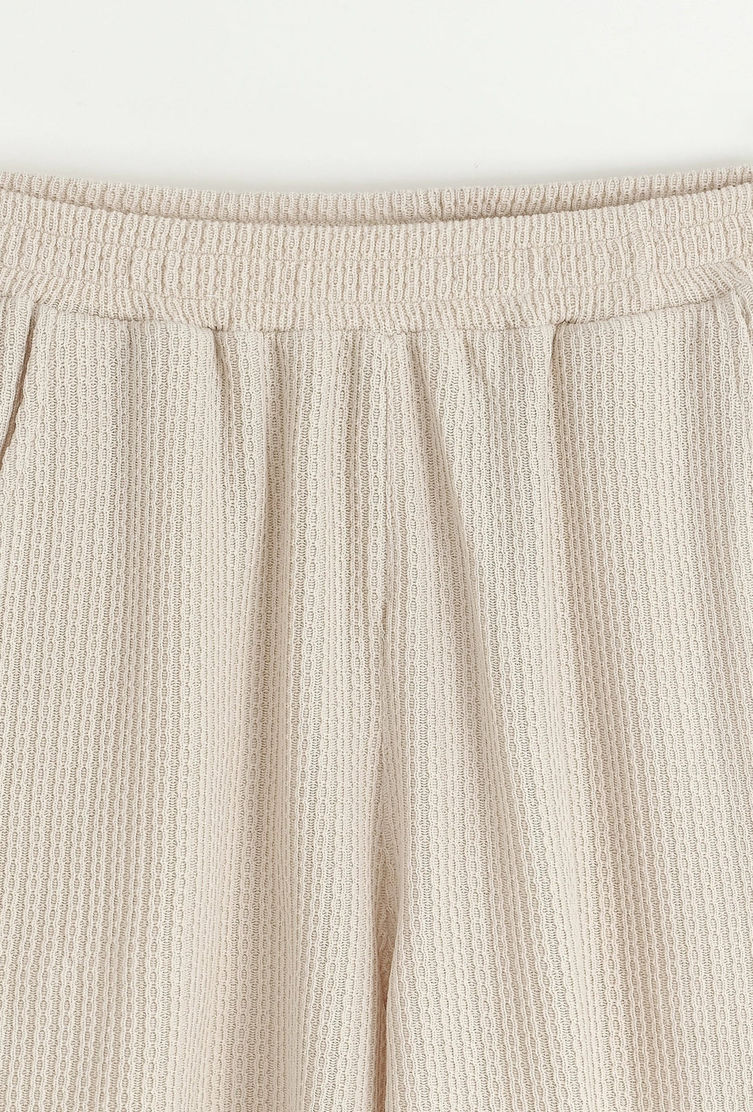 T-shirt en short set met een zeer discreet patroon