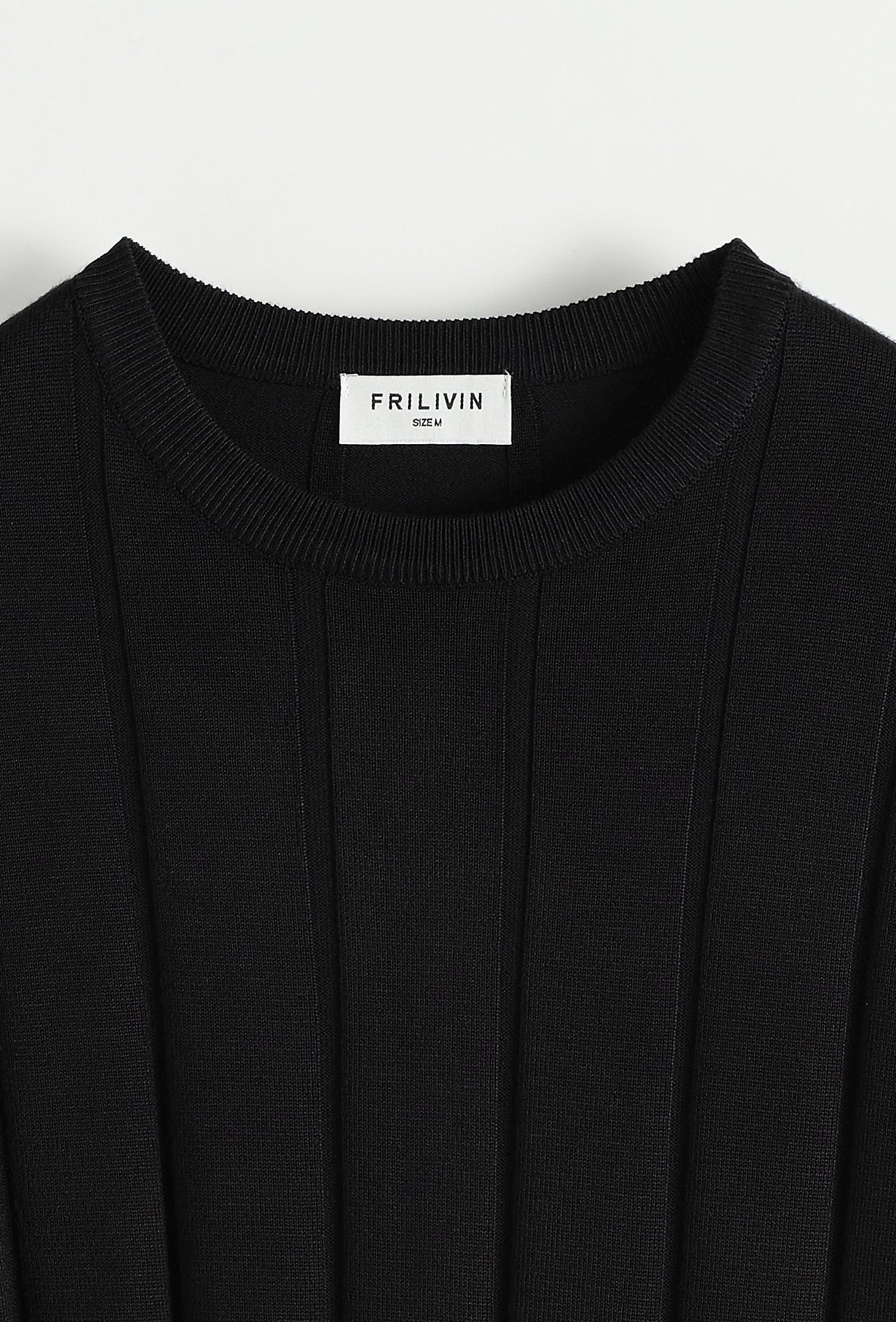 Lichtgewicht trui met zijlijnen