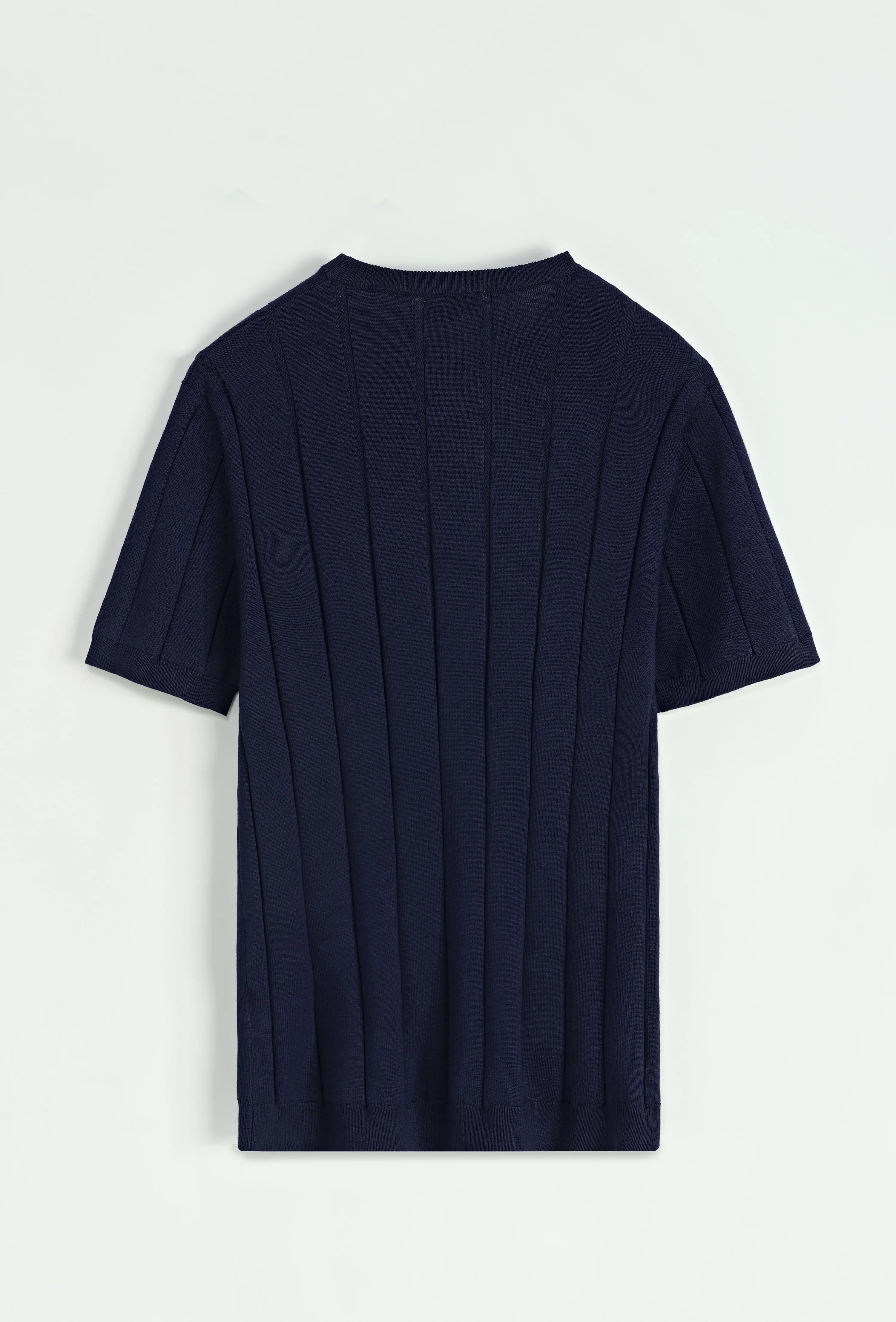 Lichtgewicht trui met zijlijnen