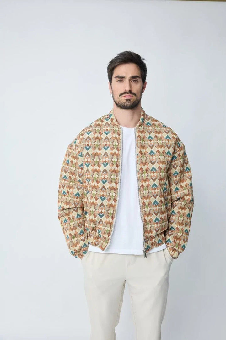 Kleurrijk bomberjack met patroon